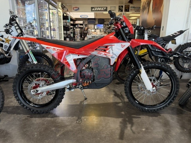 Arctic Leopard EXE 880 Enduro - Screwie Lewie's Motorsports
